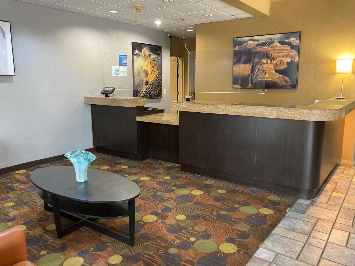 Fairfield By Marriott Inn & Suites Phoenix South Mountain Area Exterior photo