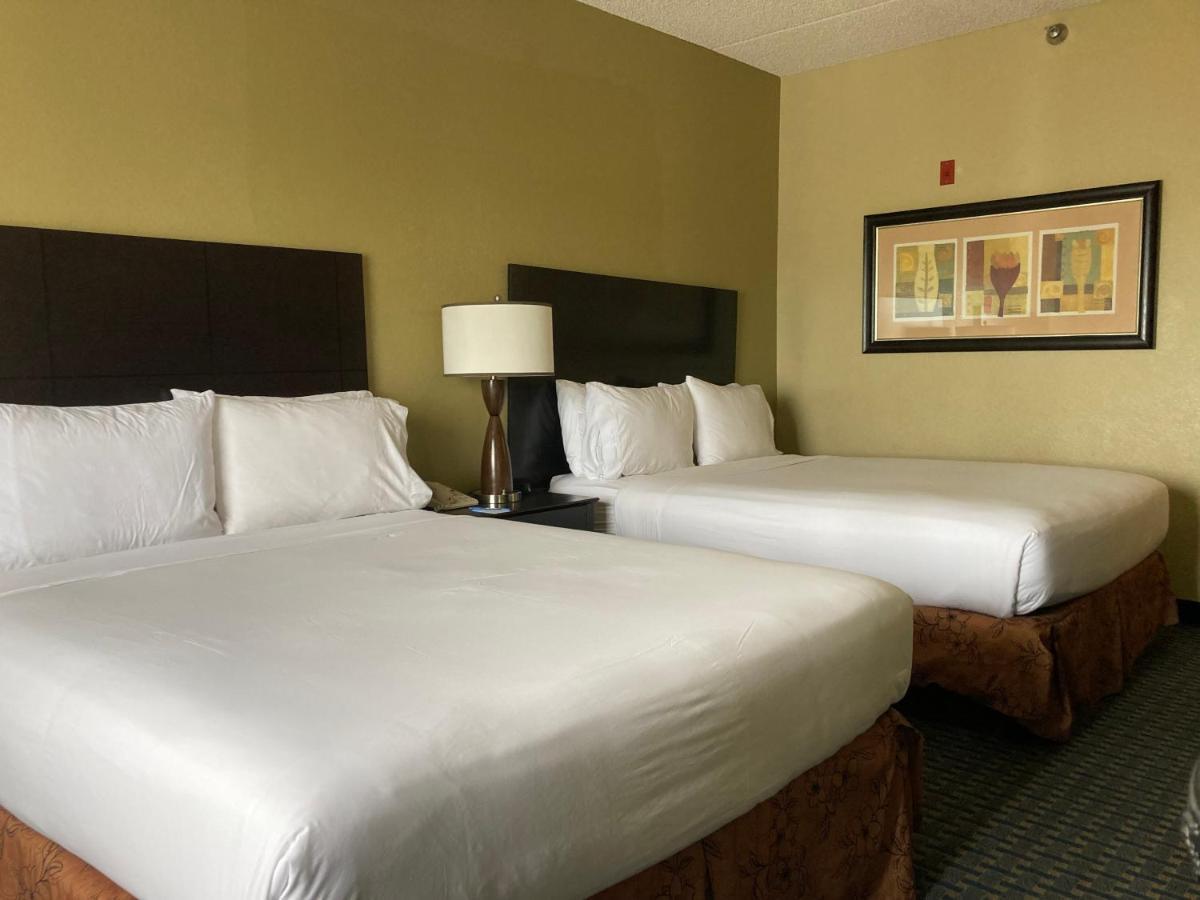 Fairfield By Marriott Inn & Suites Phoenix South Mountain Area Exterior photo